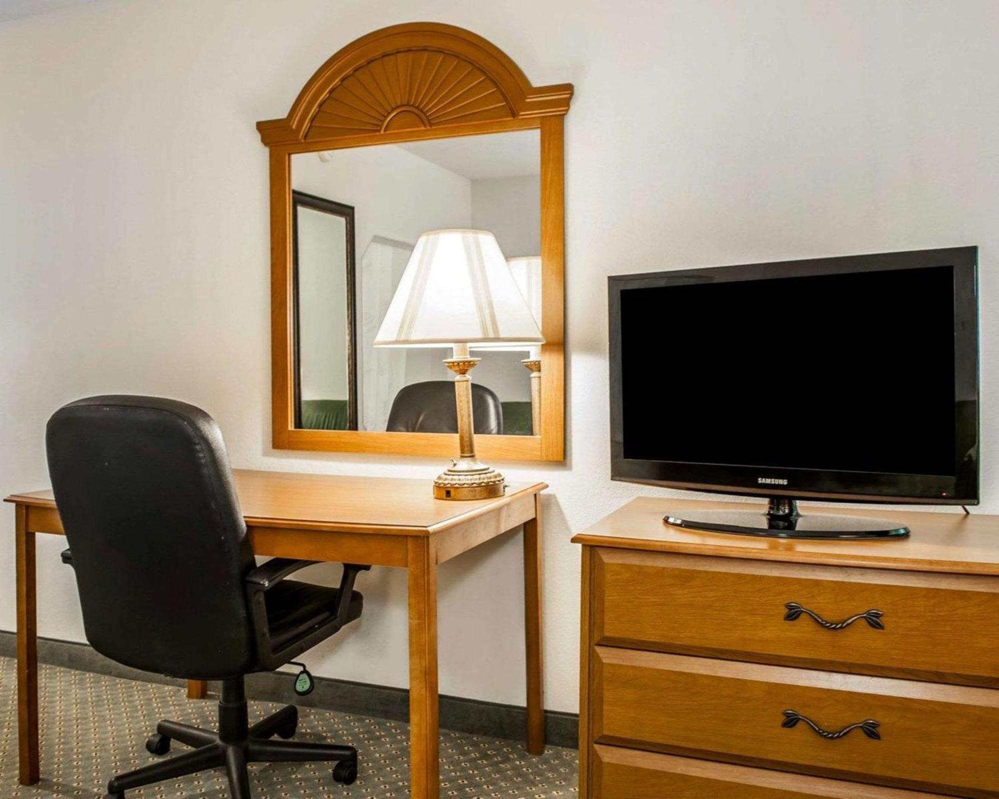 Quality Inn Rochester South Bagian luar foto